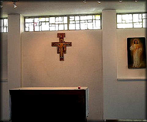 23 Autel avec Christ