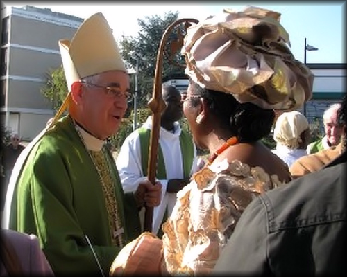 76 Sortie de la messe