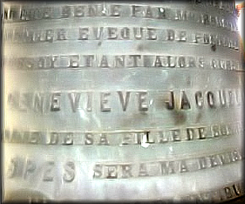 41 Cloche Fabienne Genevieve